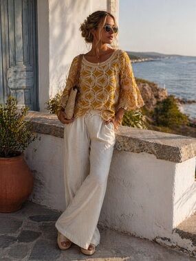 Solitaire Anthropologie Mustard Embroidered Top | L | Scalloped Boho Coastal